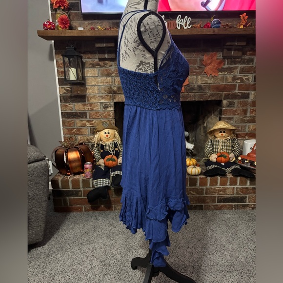 FP Chic Asymmetrical Blue Lace Dress - Picture 3 of 6